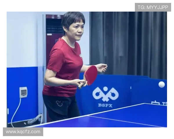 李丽专访:从乒乓球新星到世界冠军的辉煌历程回顾与感悟 李丽专访:从乒乓球新星到世界冠军的辉煌历程回顾与感悟