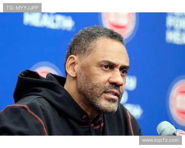 猜猜看谁是绿茵场上的超级明星揭开职业足球明星的神秘面纱 猜猜看谁是绿茵场上的超级明星揭开职业足球明星的神秘面纱