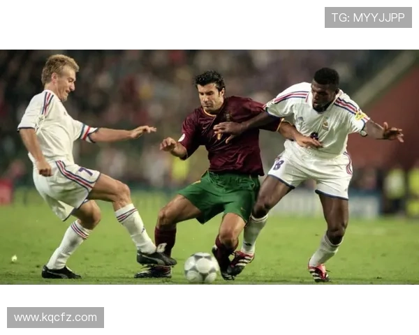 足球明星菲戈的精彩人生与场外趣事揭秘 足球明星菲戈的精彩人生与场外趣事揭秘