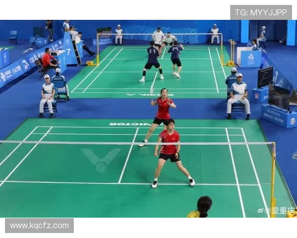 重庆羽毛球队在精英赛中的比赛经验与表现分析 重庆羽毛球队在精英赛中的比赛经验与表现分析